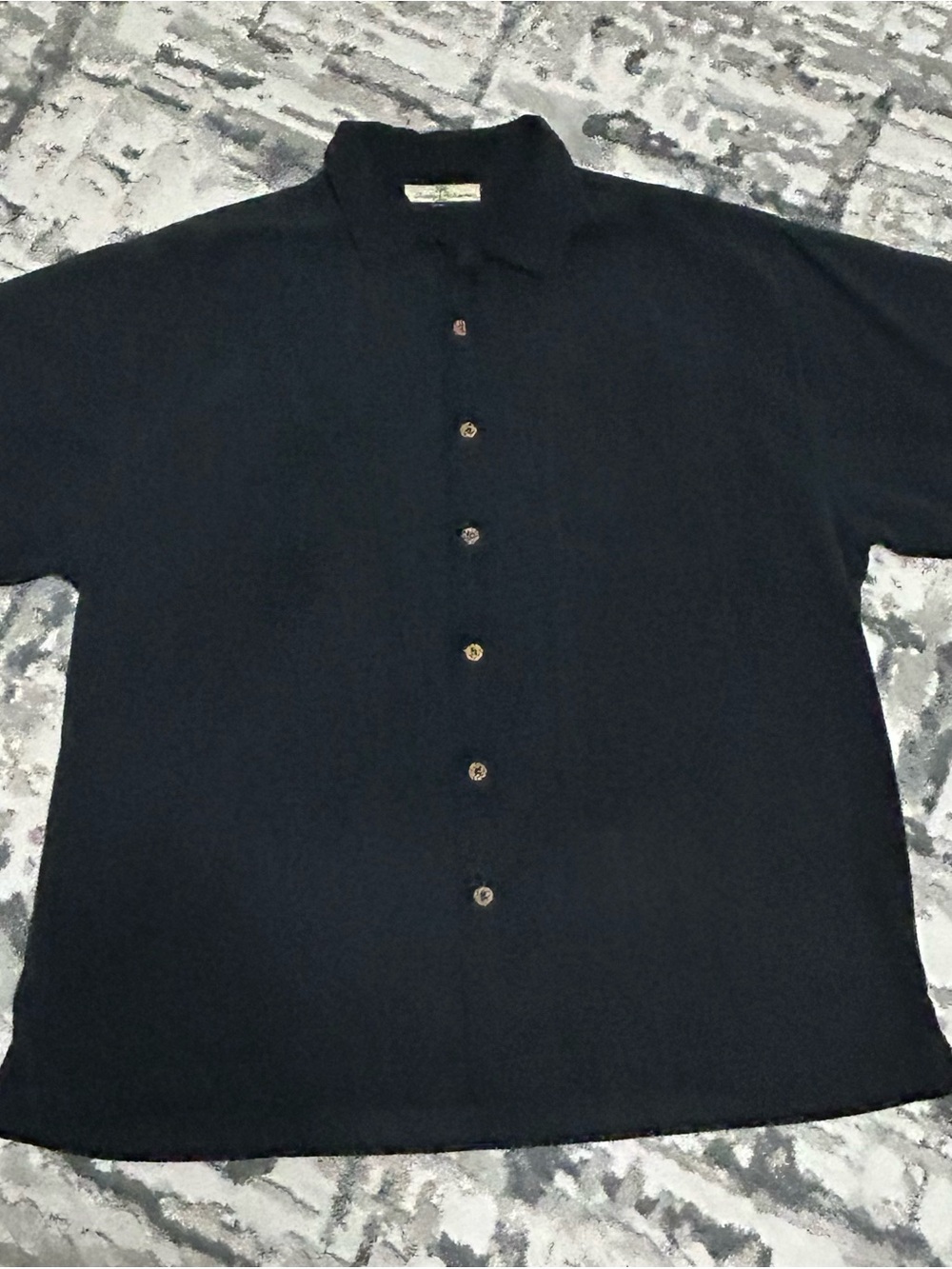 Men's Tommy Bahama 100% silk Black Short-Sleeve Button-Up Shirt